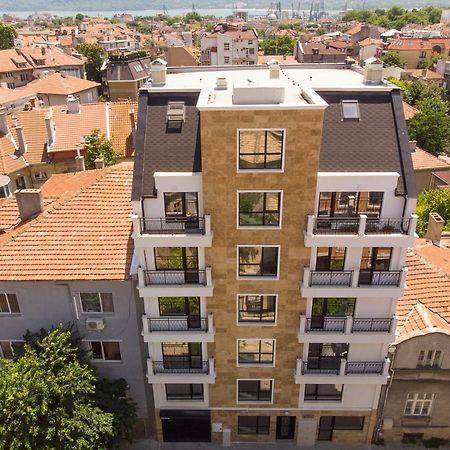 La Familia Apartments Warna Exterior foto