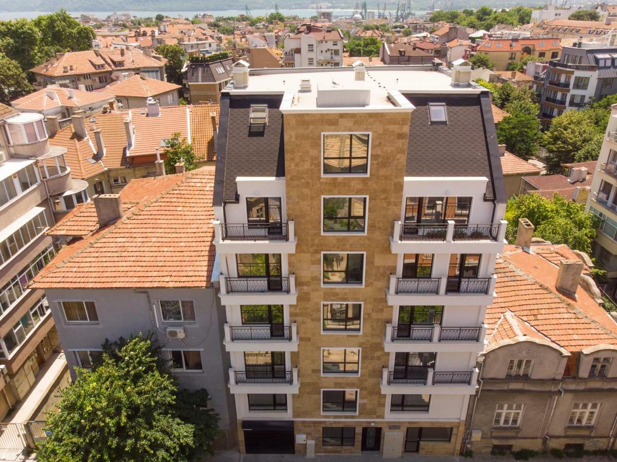 La Familia Apartments Warna Exterior foto